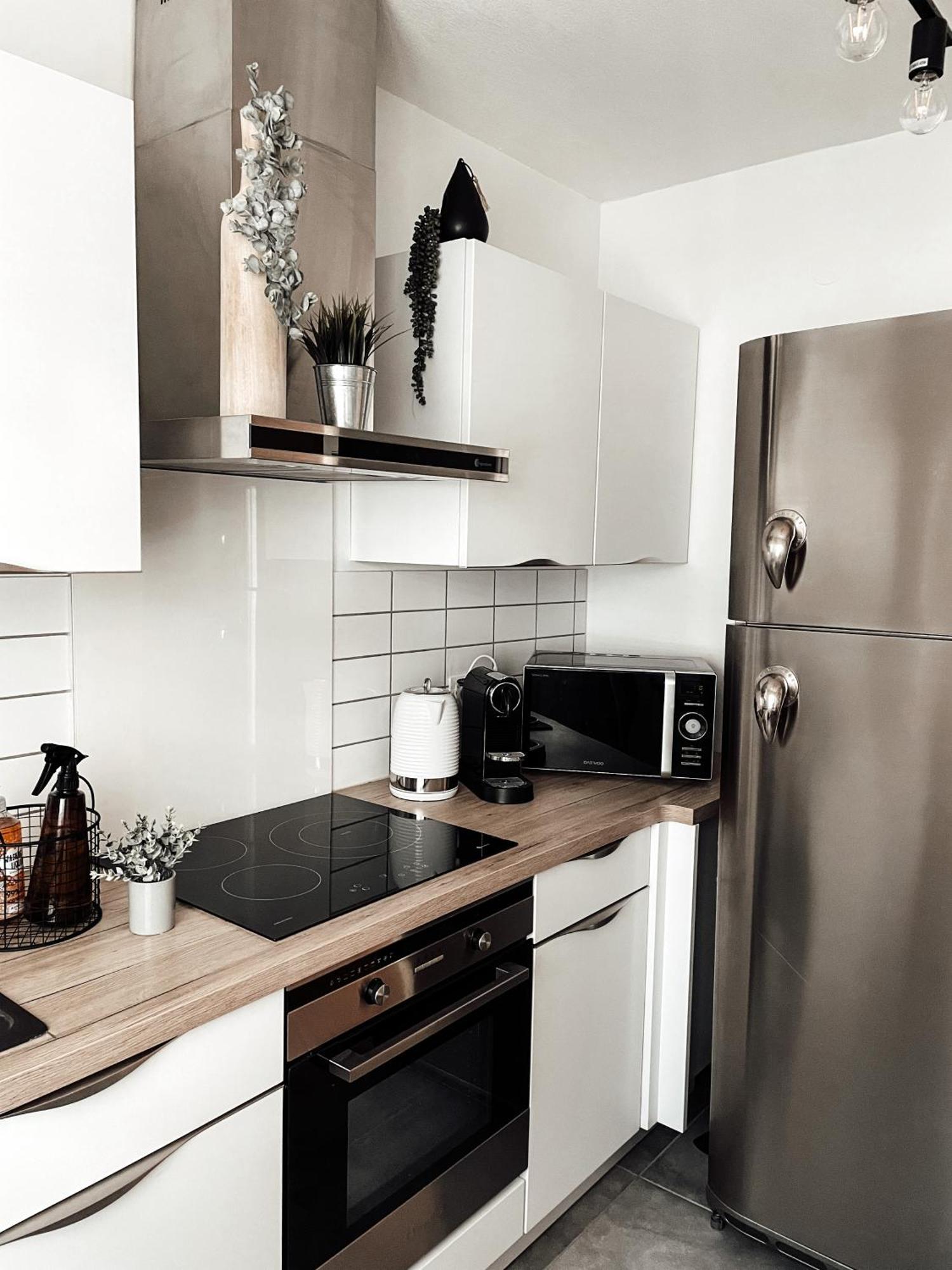 Appartement Le Cocon Blanc - T2 - Parking Prive - Balcon - Nouvelle Ville, Gare